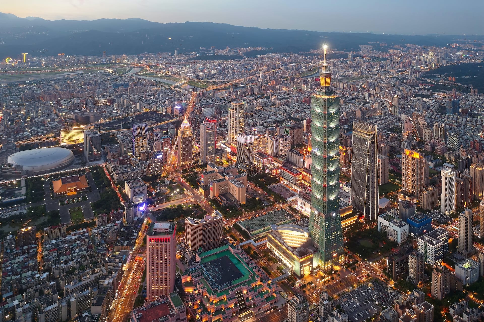 Taipei 101 skyline